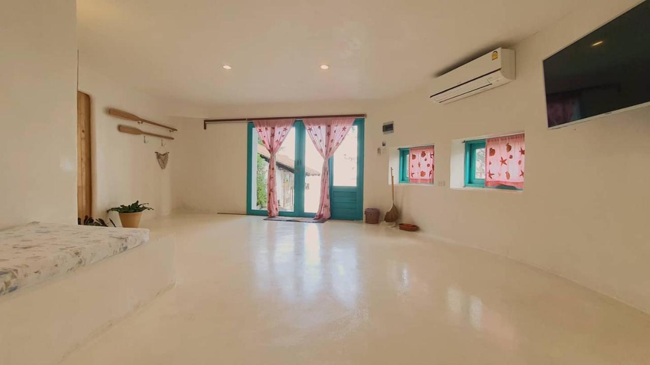 Maliblues Bed & Art Gallery Chumphon Zewnętrze zdjęcie