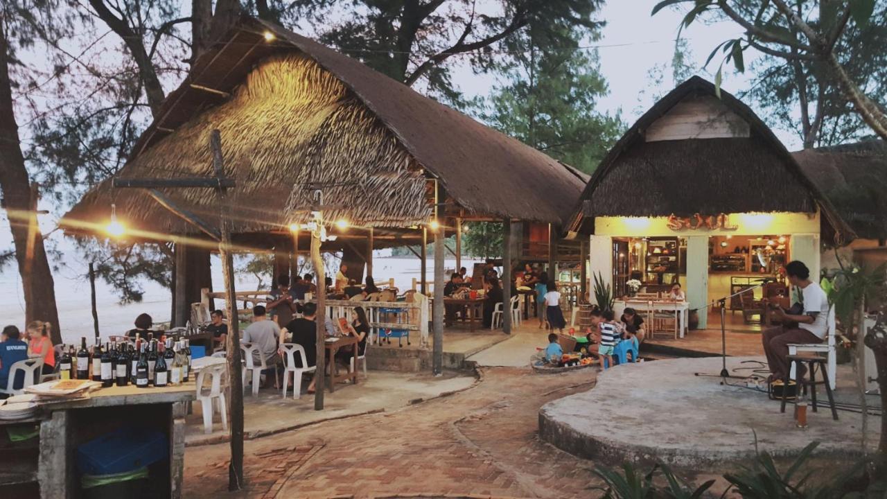 Maliblues Bed & Art Gallery Chumphon Zewnętrze zdjęcie